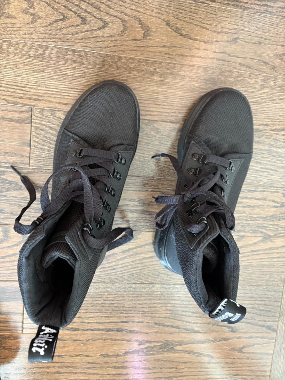 Doc Martens - Combs Boots